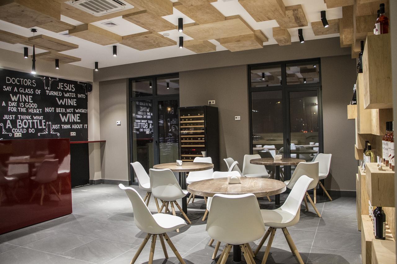 Wine Hotel تشيسيناو المظهر الخارجي الصورة