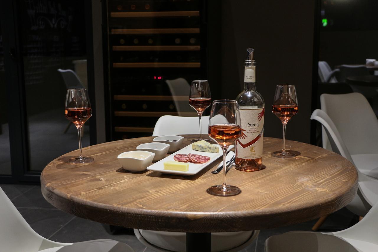 Wine Hotel تشيسيناو المظهر الخارجي الصورة