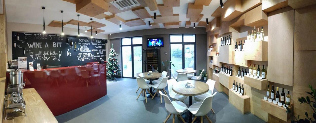 Wine Hotel تشيسيناو المظهر الخارجي الصورة